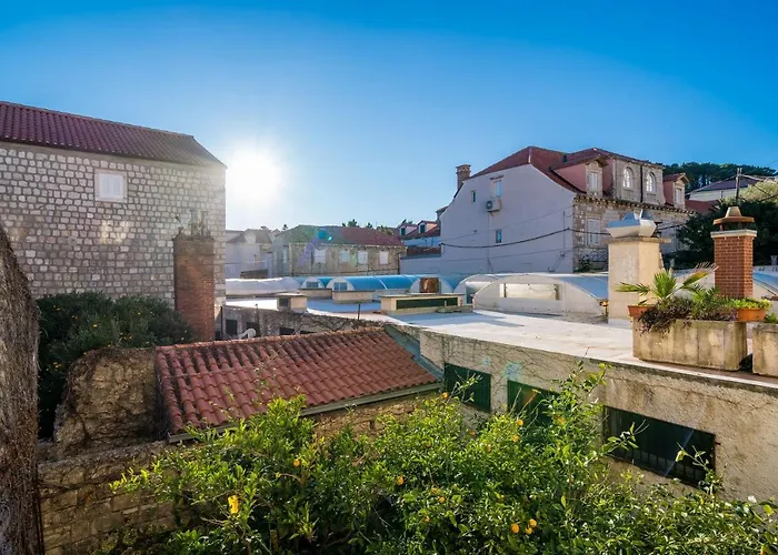 Deluxe Rooms With A Terrace View At Old City Gate
