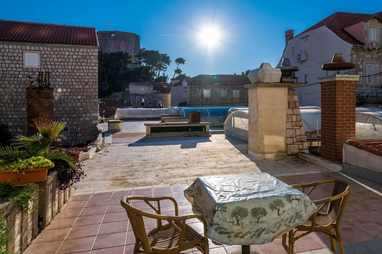 Deluxe With A Terrace View At Old Gate Affittacamere *