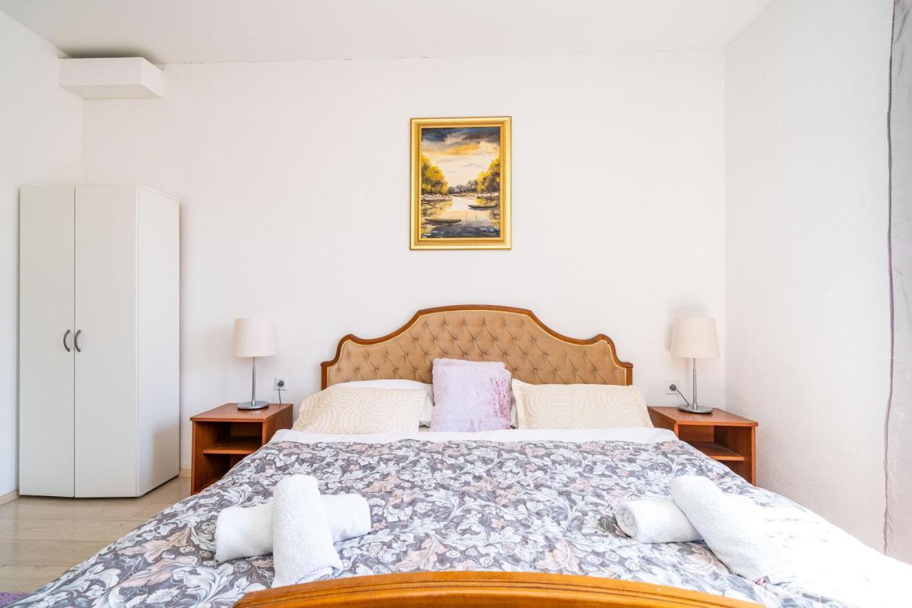 Deluxe With A Terrace View At Old Gate Ragusa